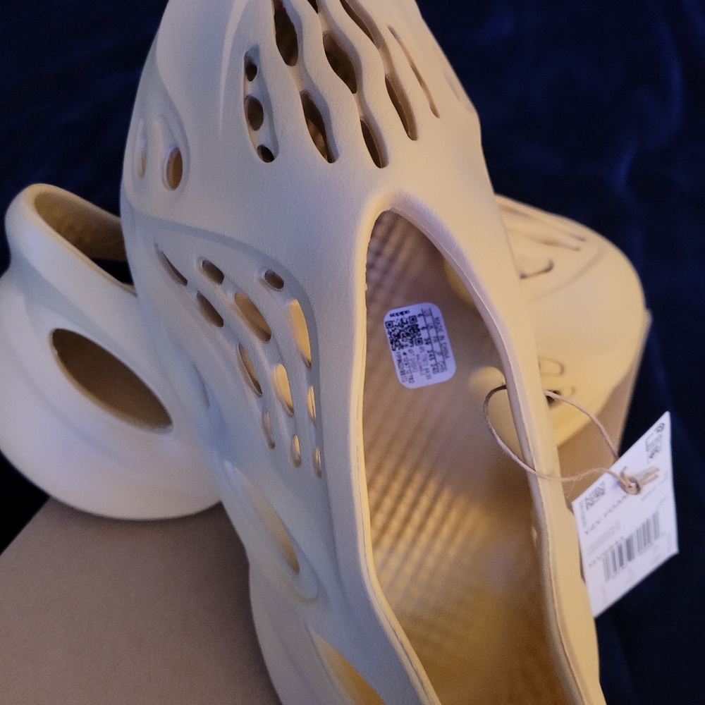 Foam RNR - Picture 3 of 3